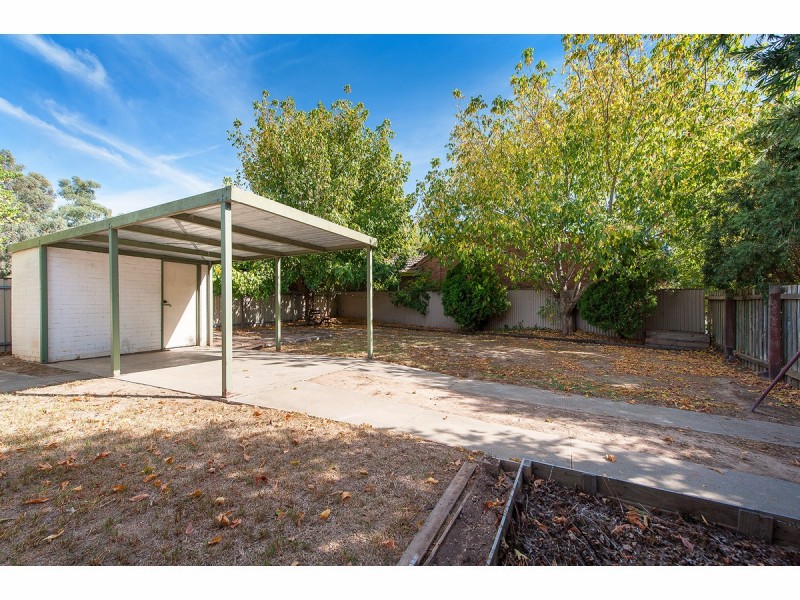 72 Buller Cresent, Thurgoona NSW 2640
