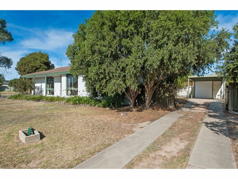 72 Buller Cresent, Thurgoona NSW 2640