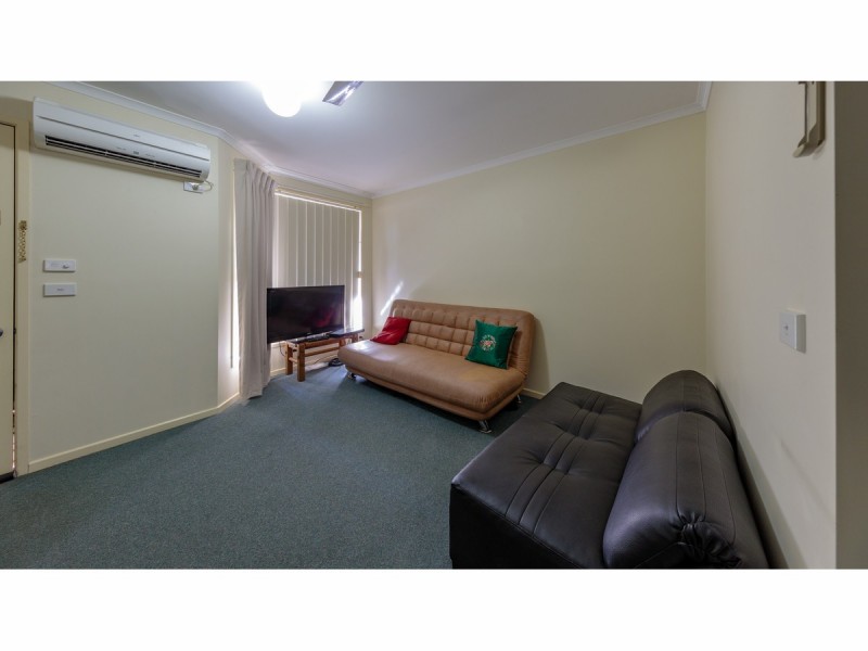4/7 Severin Court, Thurgoona NSW 2640