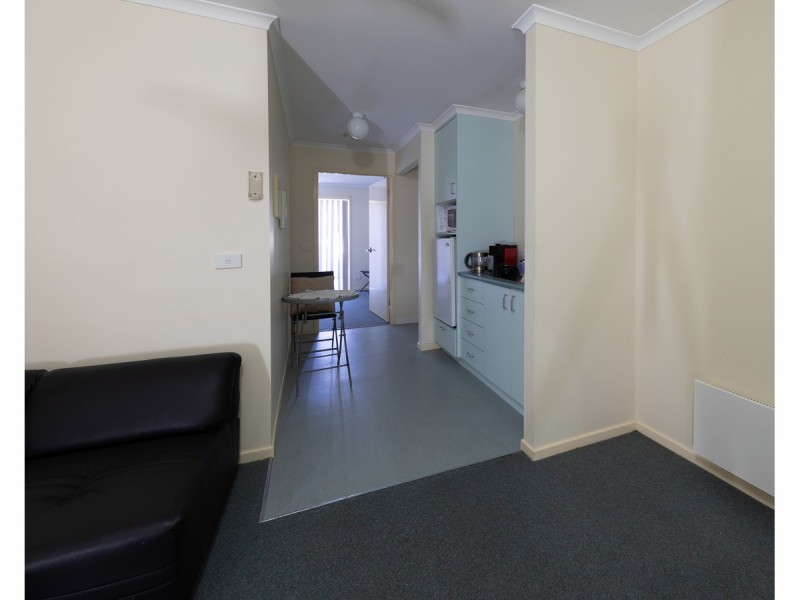 4/7 Severin Court, Thurgoona NSW 2640