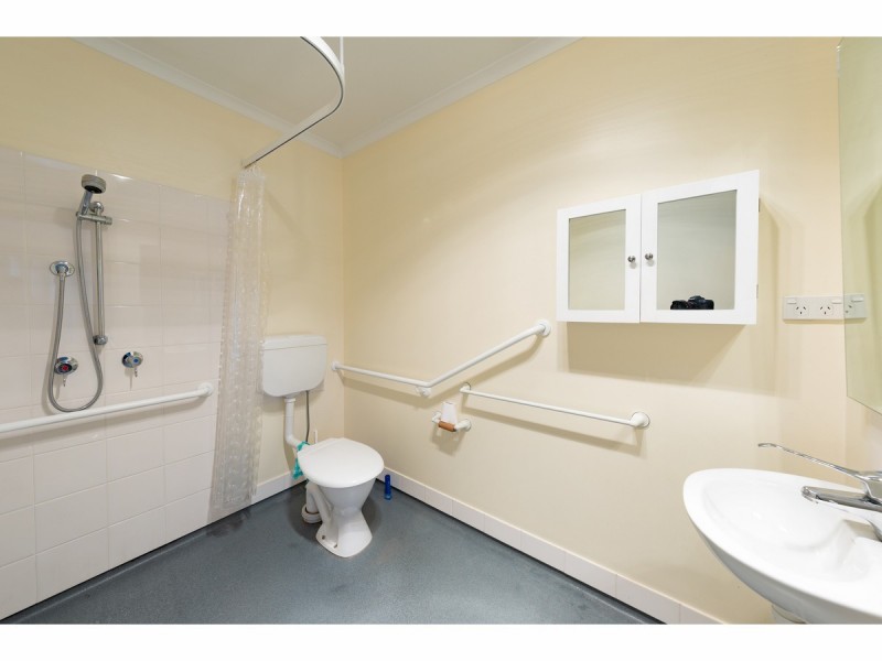 4/7 Severin Court, Thurgoona NSW 2640