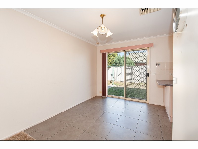25 Wattletree Road, Lavington NSW 2641