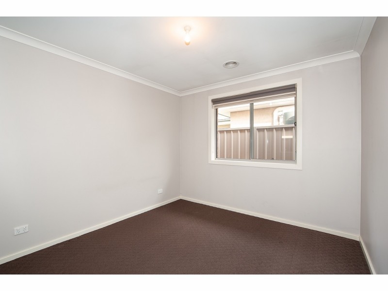 25 Mardross Court, North Albury NSW 2640