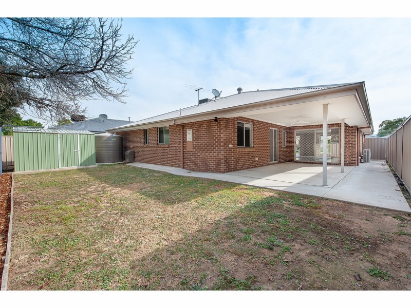 25 Mardross Court, North Albury NSW 2640