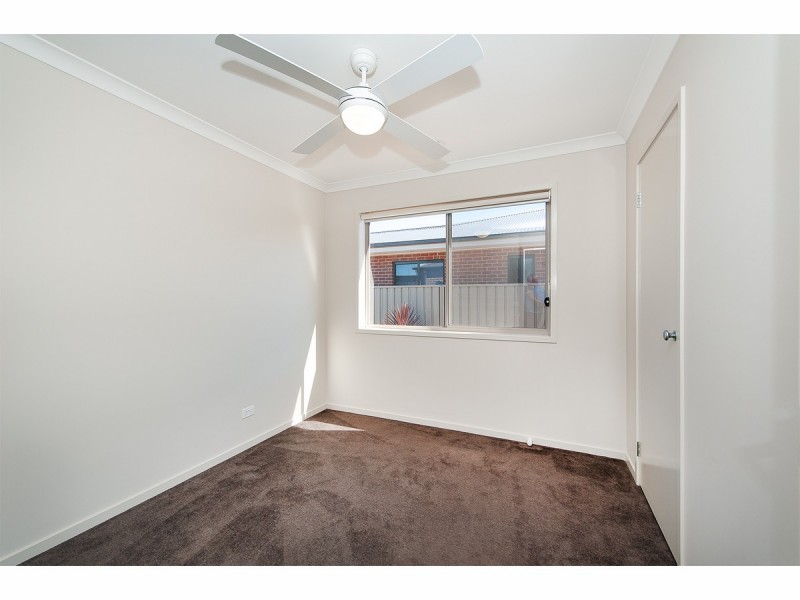 1 Yale Court, Thurgoona NSW 2640