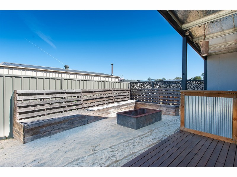 1 Yale Court, Thurgoona NSW 2640