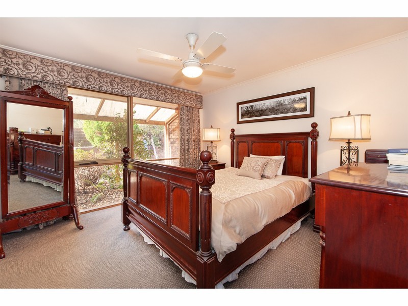 408 Carlma Crescent, Lavington NSW 2641