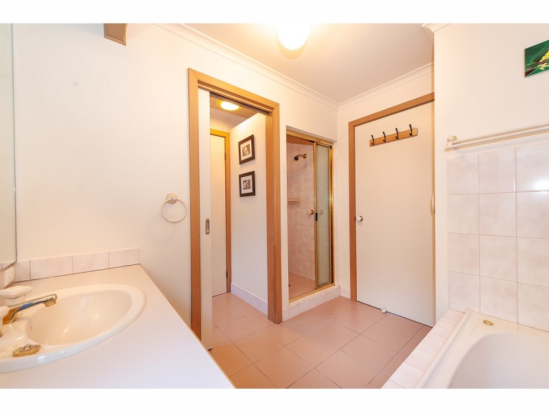 408 Carlma Crescent, Lavington NSW 2641