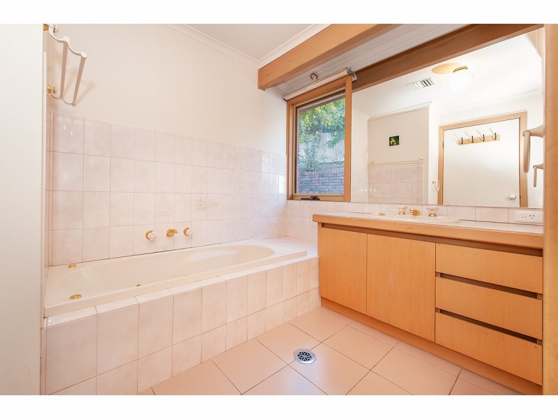 408 Carlma Crescent, Lavington NSW 2641