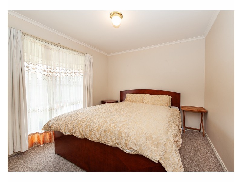 1/14 Graetz Court, Lavington NSW 2641