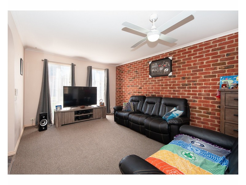 8/14 Graetz Court, Lavington NSW 2641