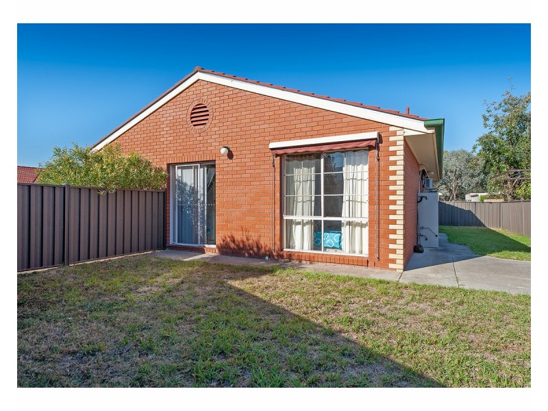 8/14 Graetz Court, Lavington NSW 2641