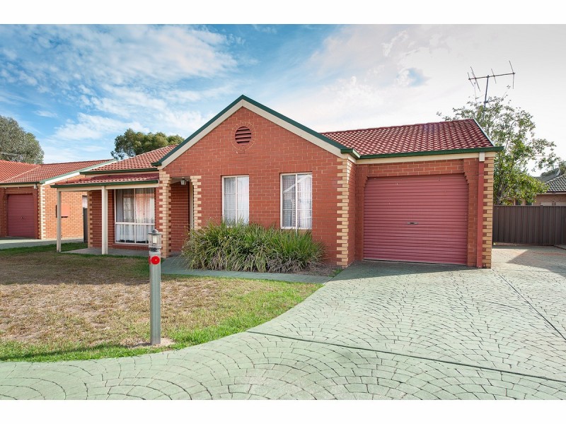 7/14 Graetz Court, Lavington NSW 2641