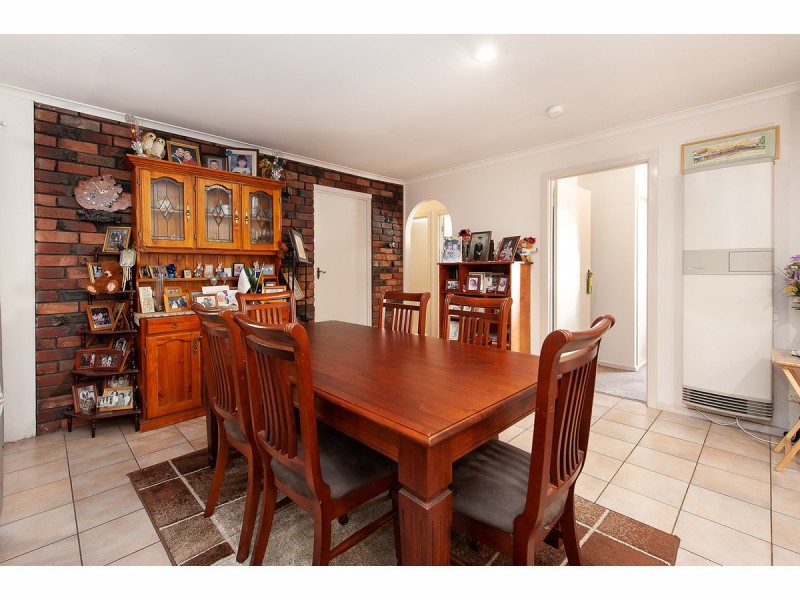 391 Gayview Cresent, Lavington NSW 2641