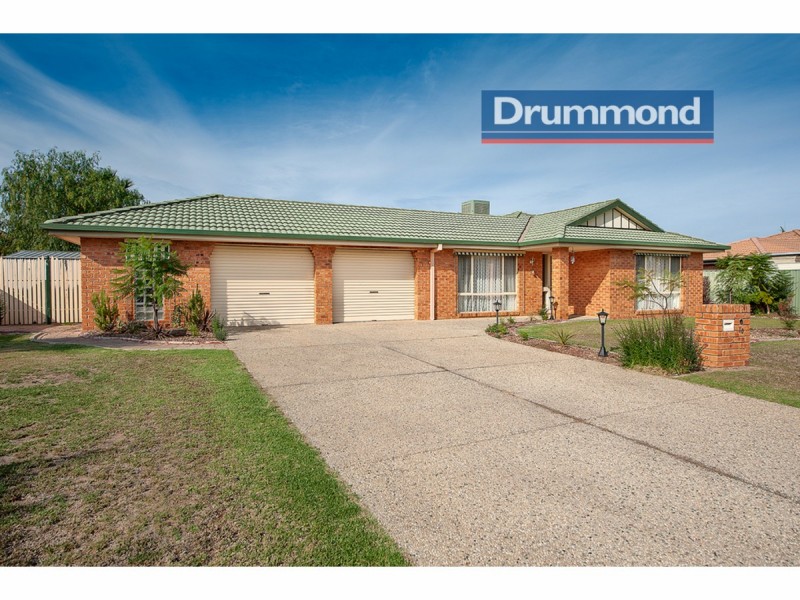 10 Valerie Way, Lavington NSW 2641