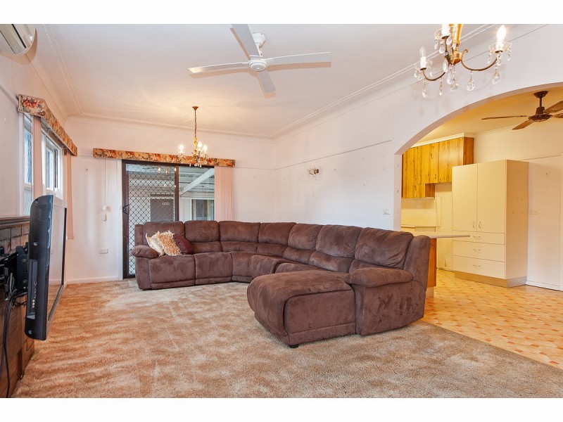 303 Cadell Street, East Albury NSW 2640