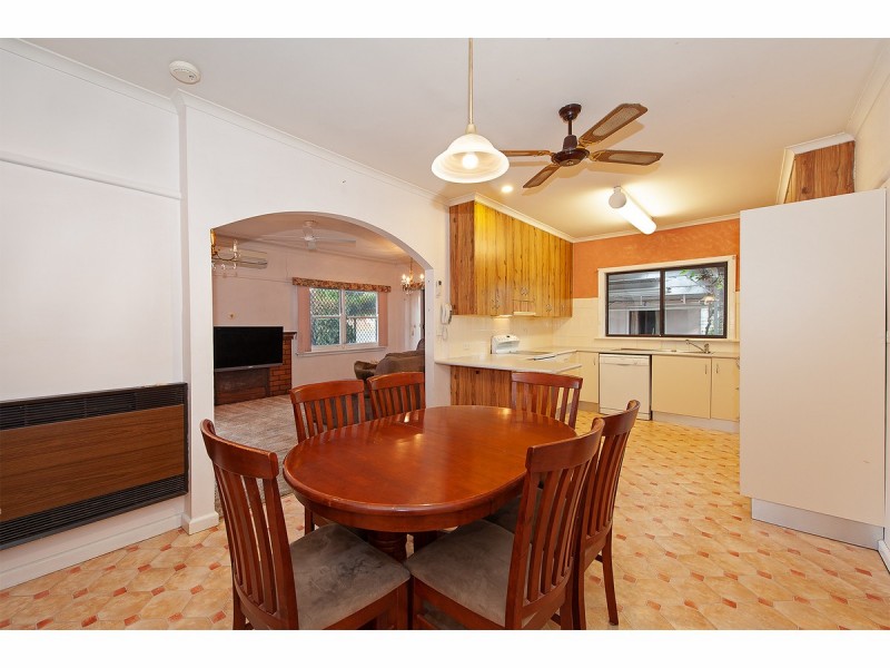 303 Cadell Street, East Albury NSW 2640