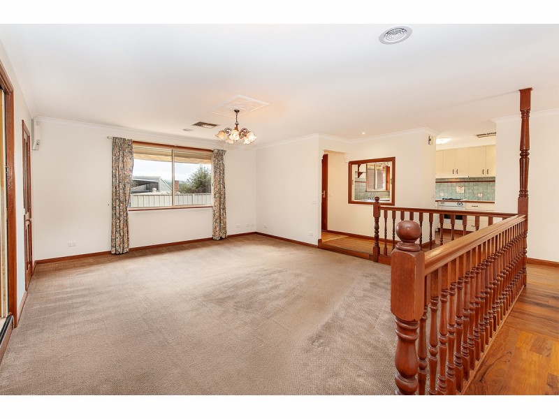 28 Hamilton Valley Court, Lavington NSW 2641