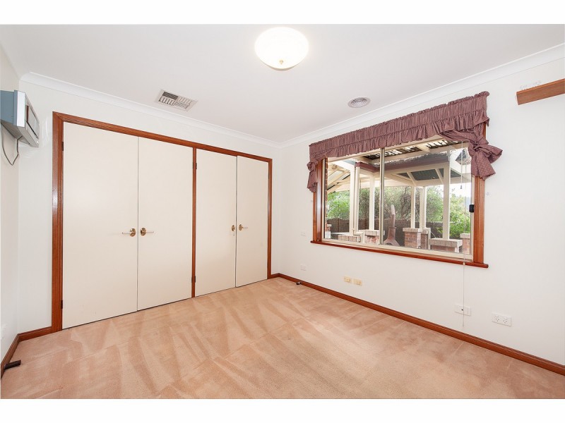 28 Hamilton Valley Court, Lavington NSW 2641