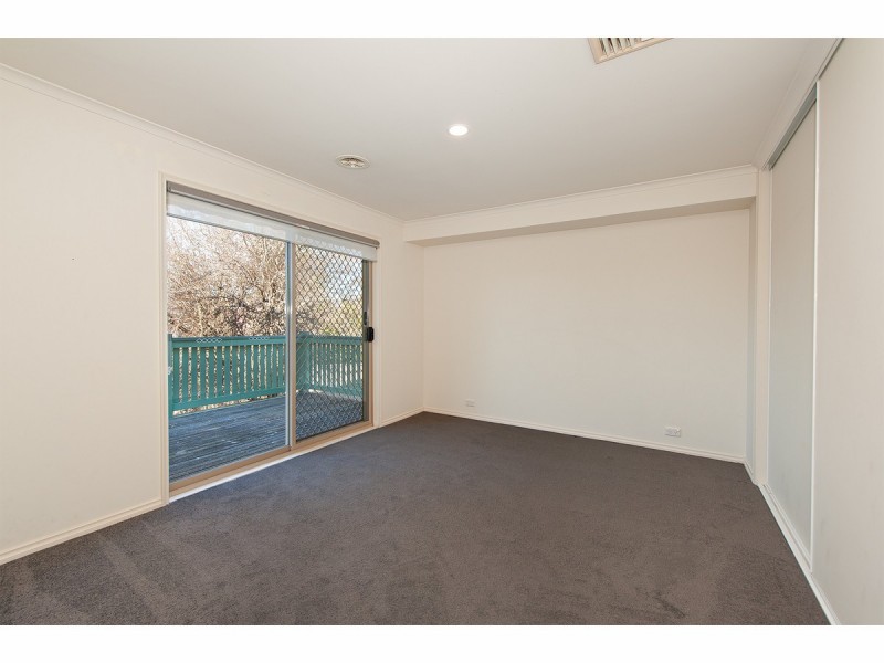 8 Jevington Drive, Wodonga VIC 3690