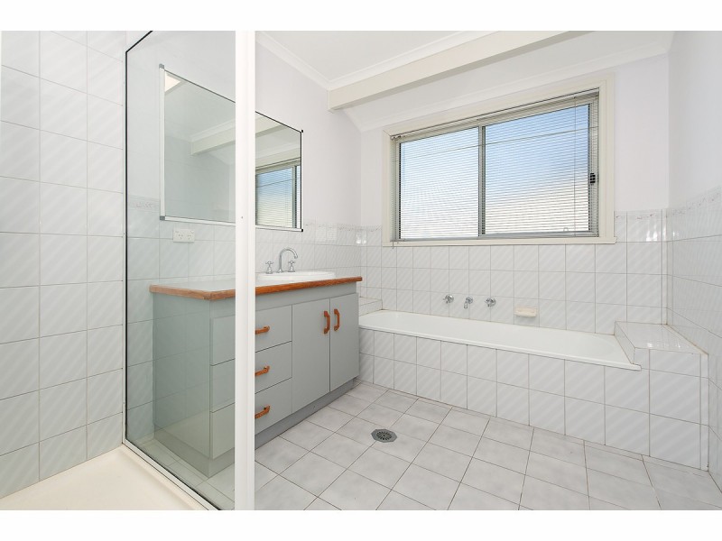 20 O’Brien Court, West Albury NSW 2640