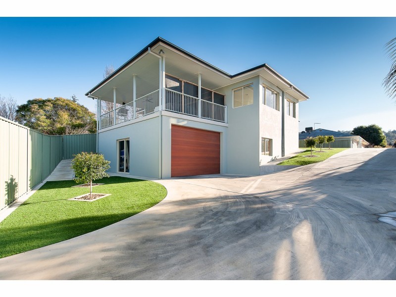 1 & 2/35 Handel Street, Glenroy NSW 2640