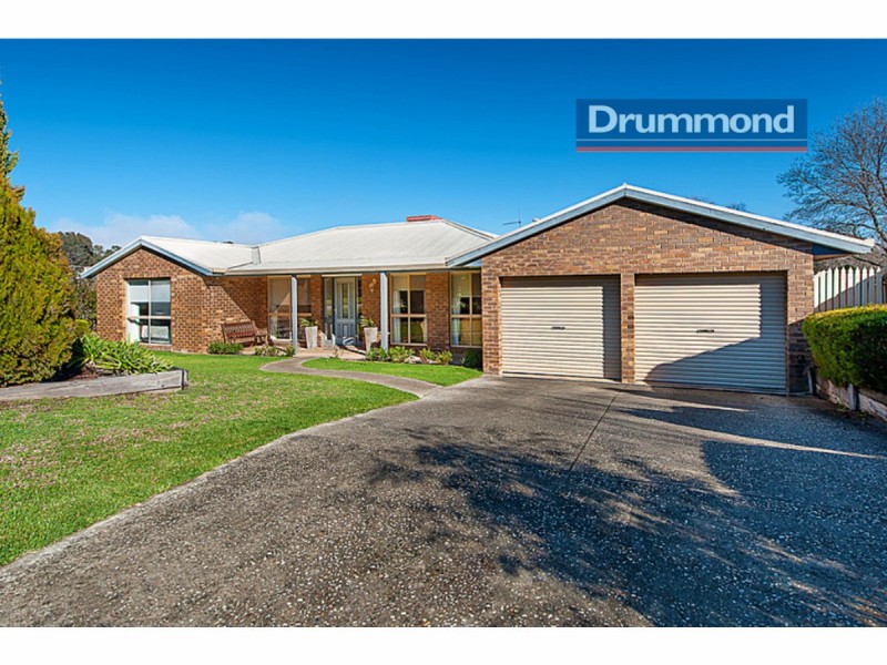 85 Southernview Drive, West Albury NSW 2640