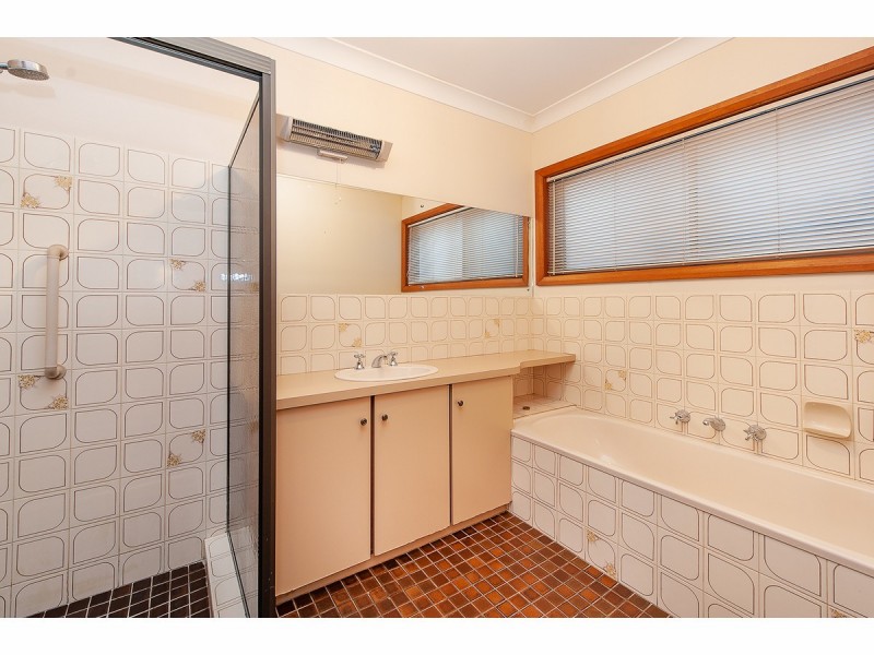 407 Halehaven Crescent, Lavington NSW 2641