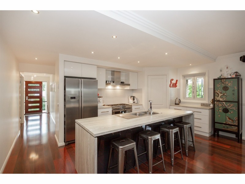 9 Cremin Court, Thurgoona NSW 2640