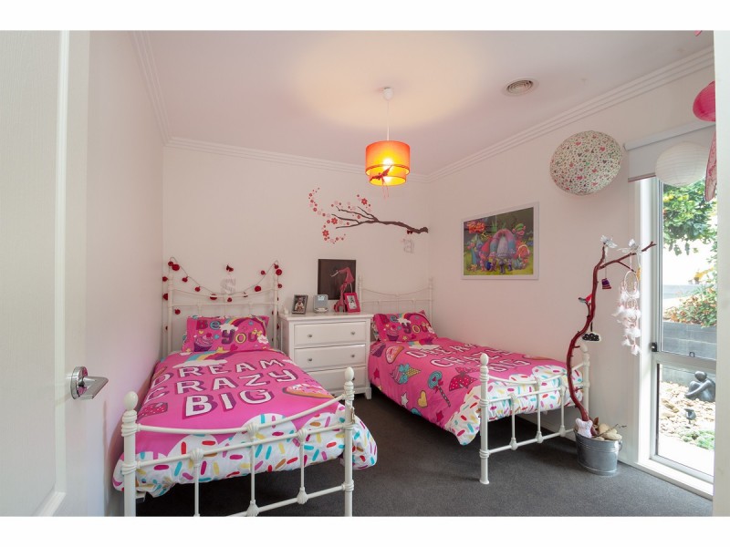 9 Cremin Court, Thurgoona NSW 2640