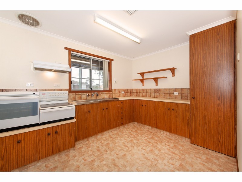 1/418 Ross Circuit, Lavington NSW 2641