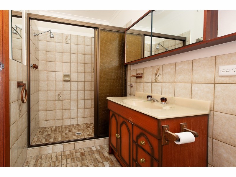 102 Kosciuszko Road, Thurgoona NSW 2640