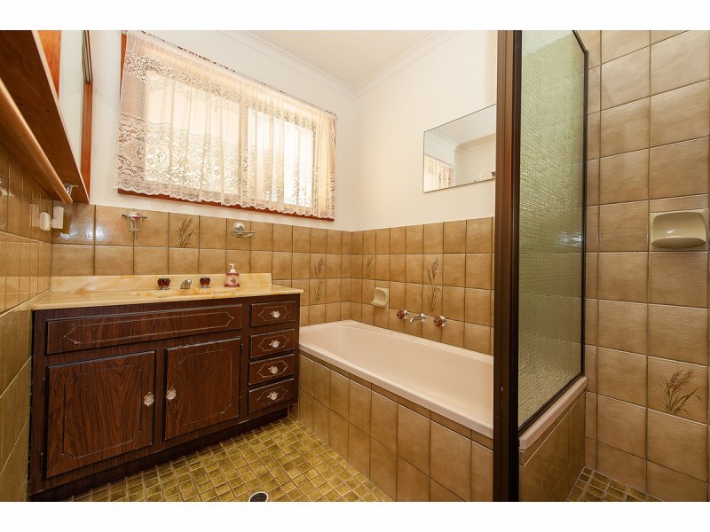 102 Kosciuszko Road, Thurgoona NSW 2640