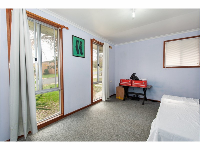 34 Waratah Crescent, West Albury NSW 2640