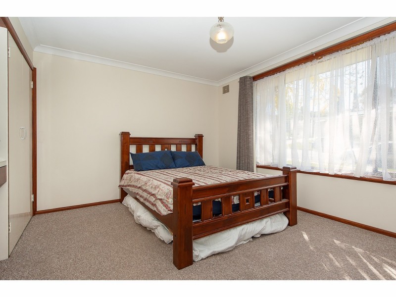 383 Gayview Crescent, Lavington NSW 2641
