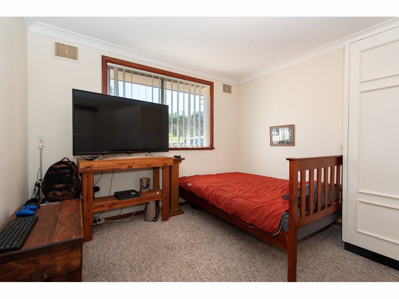 383 Gayview Crescent, Lavington NSW 2641