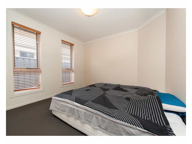 43 Kurrajong Crescent, West Albury NSW 2640