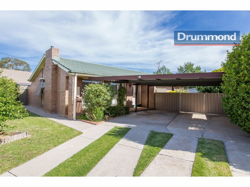 329 Haines Court, Lavington NSW 2641