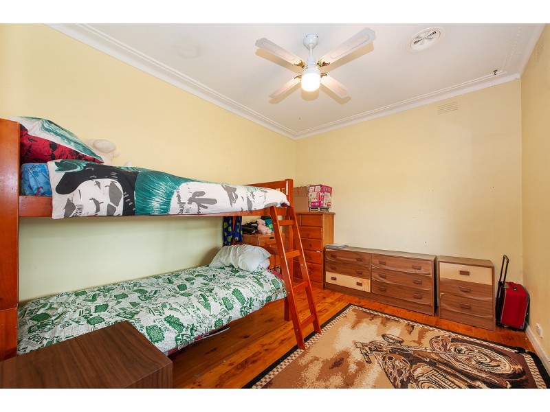 403 Nowland Avenue, Lavington NSW 2641