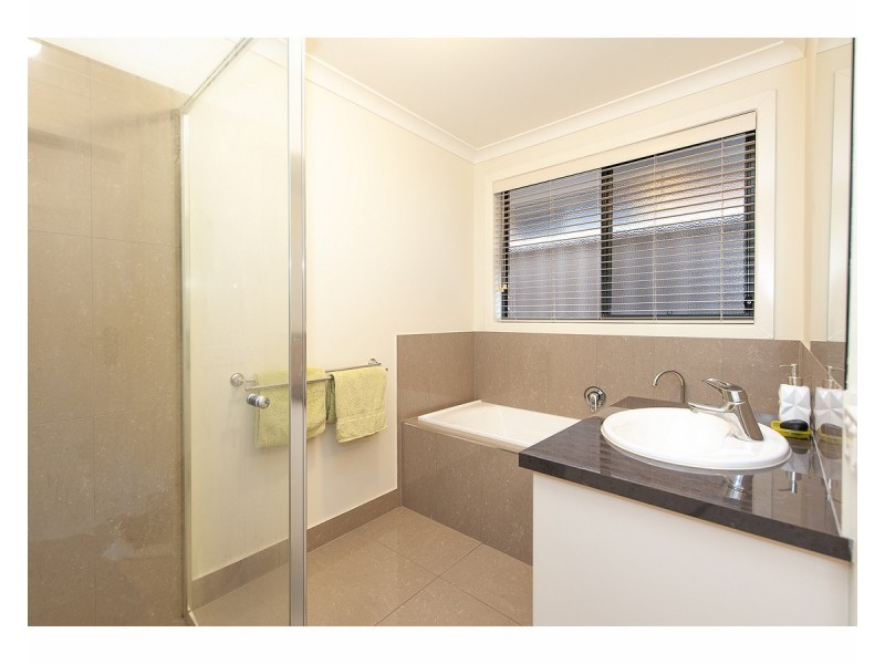 11 Stringybark Court, Thurgoona NSW 2640