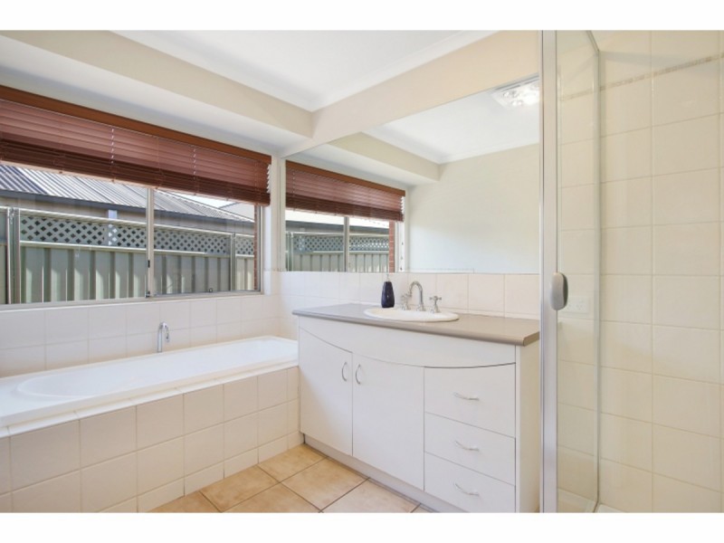 30 Telopea Street, Thurgoona NSW 2640