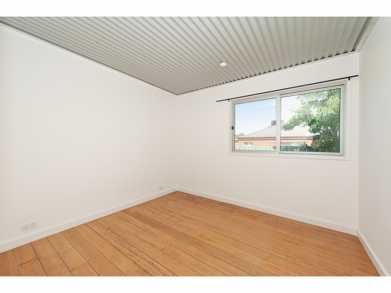 131 Hammer Street, Howlong NSW 2643