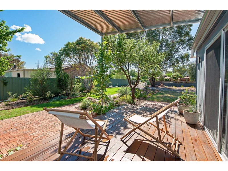 131 Hammer Street, Howlong NSW 2643