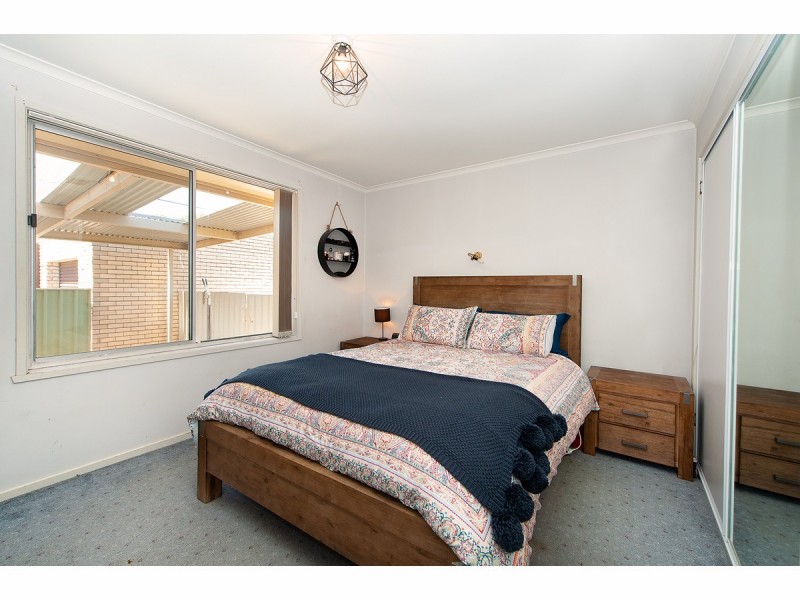 480 Griffith Road, Lavington NSW 2641