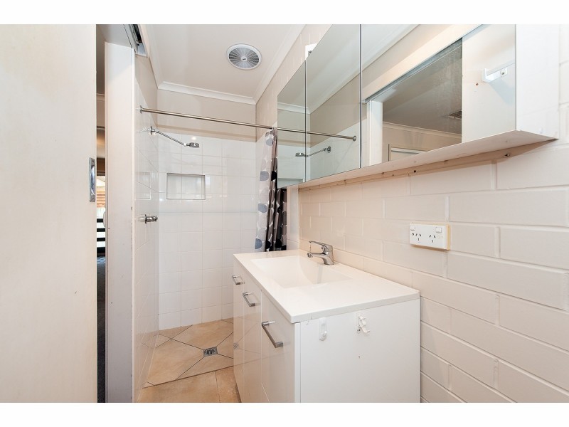 480 Griffith Road, Lavington NSW 2641