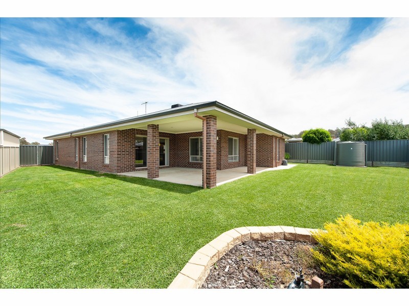 243 Kosciuszko Road, Thurgoona NSW 2640