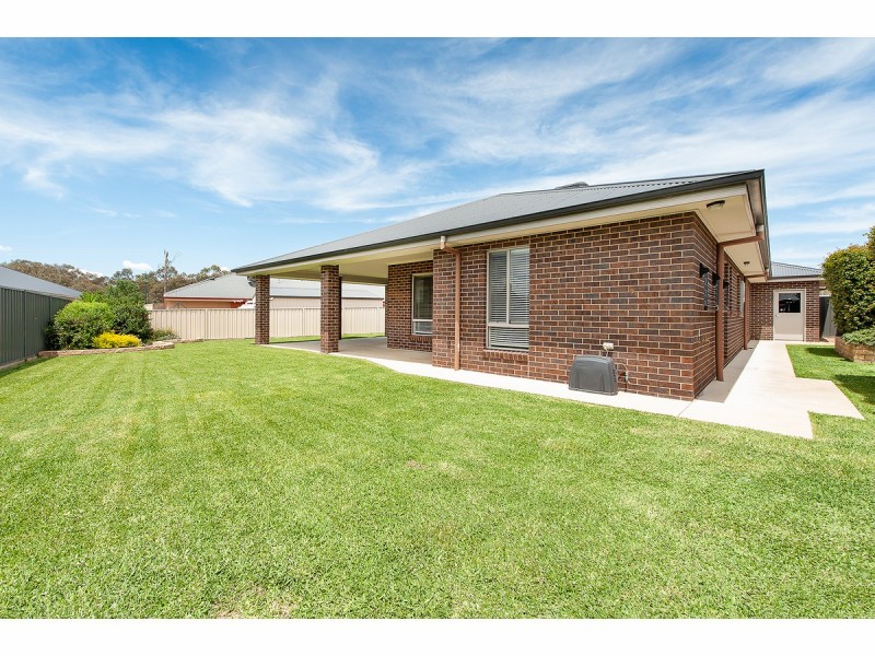 243 Kosciuszko Road, Thurgoona NSW 2640