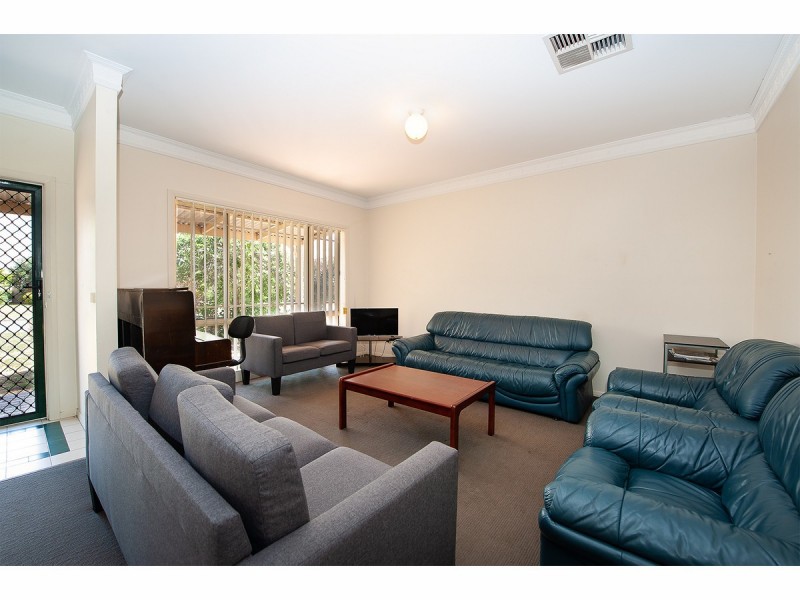 68 Mayfair Drive, Wodonga VIC 3690