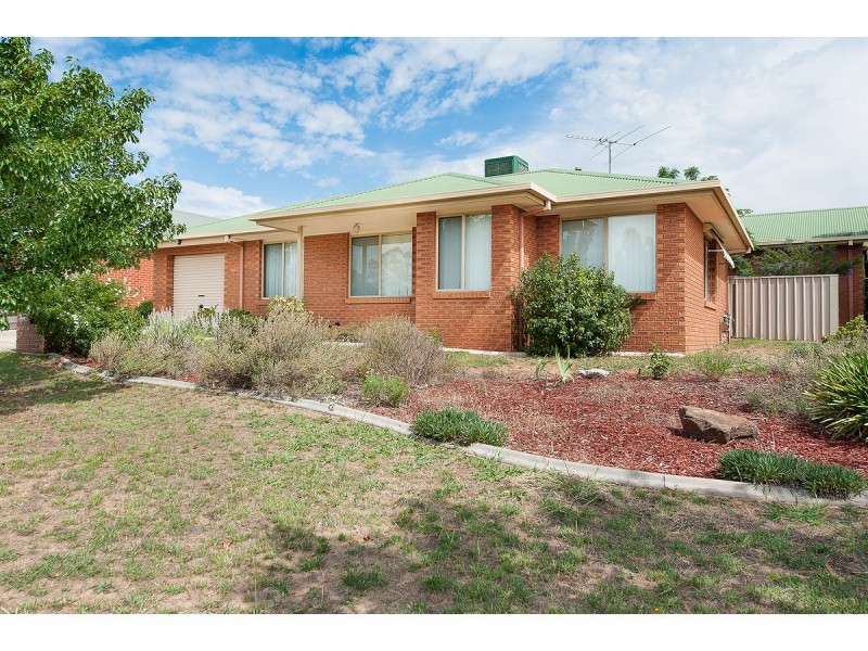 1/10 Heppner Court, Thurgoona NSW 2640
