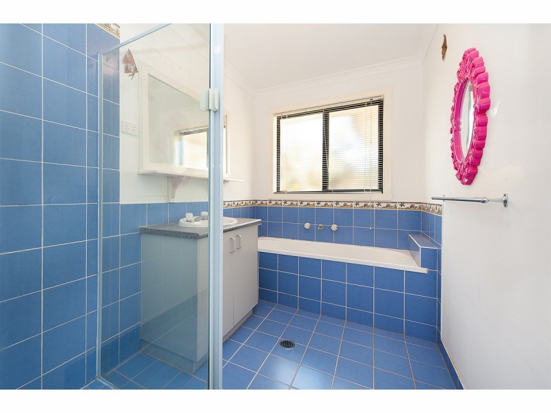 122 Clarke Street, Howlong NSW 2643